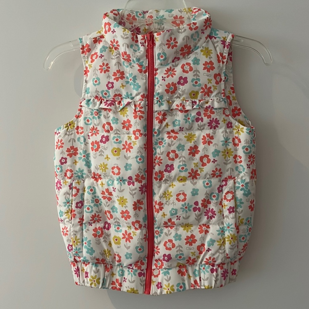 Flower pattern, cute, puffer vest. Size 5T